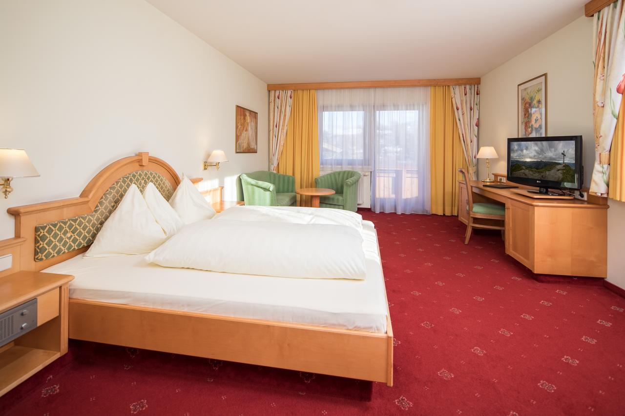 Hotel Sonnenuhr 克拉姆萨赫 外观 照片