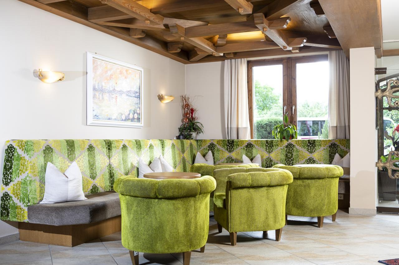 Hotel Sonnenuhr 克拉姆萨赫 外观 照片
